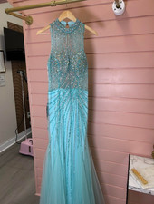 LOT- 10 Gorgeous Formal Gowns - Sizes 0-30 