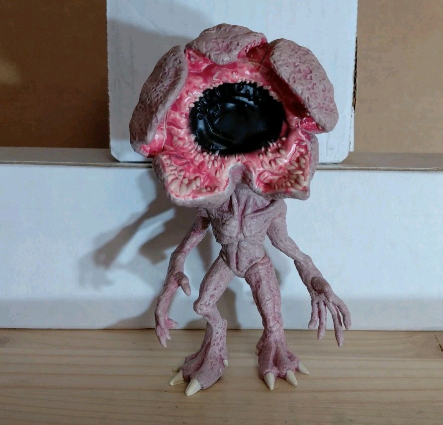 Funko Pop Stranger Things Out of Box Lot of 2 #428 Demogorgon #602