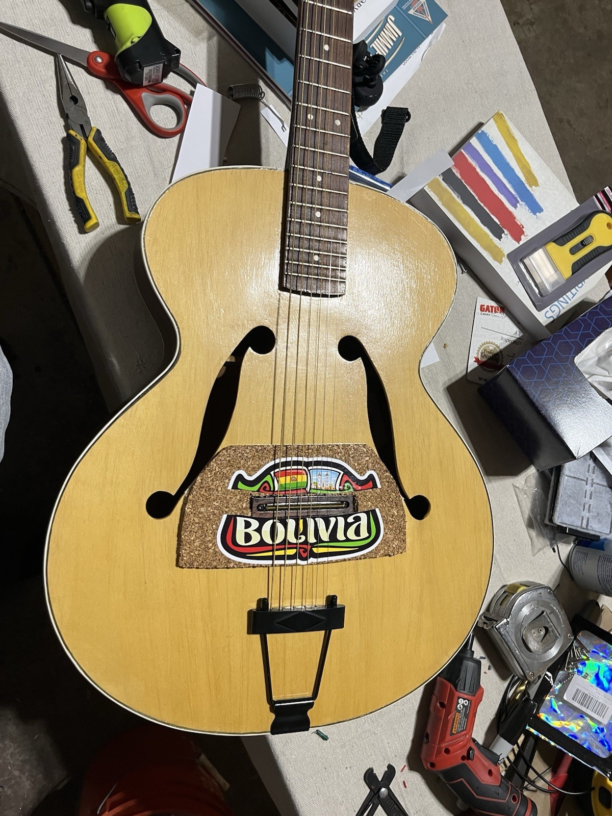 Yachaya #820 Instrumentos De Cuerda - Vintage Guitar 6-String F-Holes Acoustic