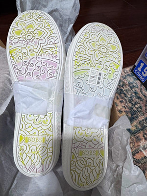 SKECHERS BOBS B Cute White Sneaker Memory Foam Vegan Machine Washable 33492