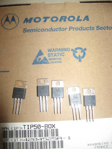 Lot de 10 Transistor TIP50 1A 400V TO220 400V Motorola - Afbeelding 1 van 1