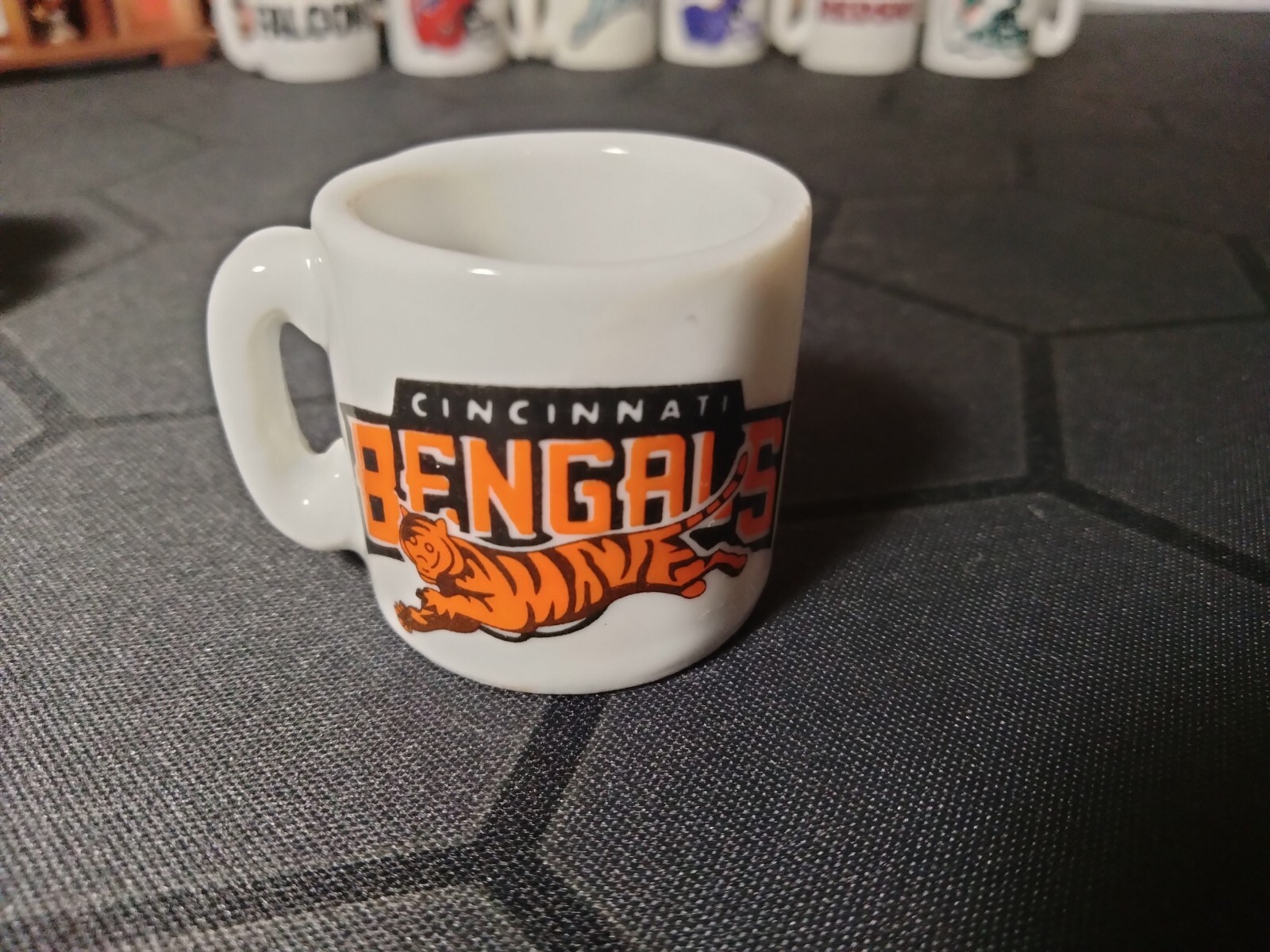 ⭐️ NFL Football Cincinnati Bengals Vintage Ceramic Mini Coffee Mug - 1.25
