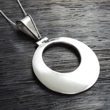 925 Sterling Silver Large Polished Cut-Out Round Pendant