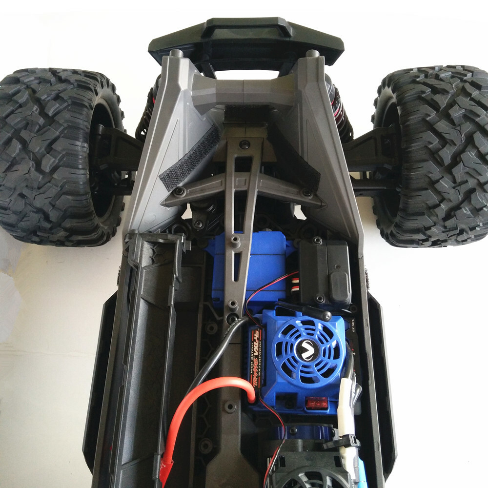 Dirt Guard Chassisabdeckung Für Traxxas 1/10 New Maxx – Staubdicht, Wasserabweisend, Aus Nylon-Netz