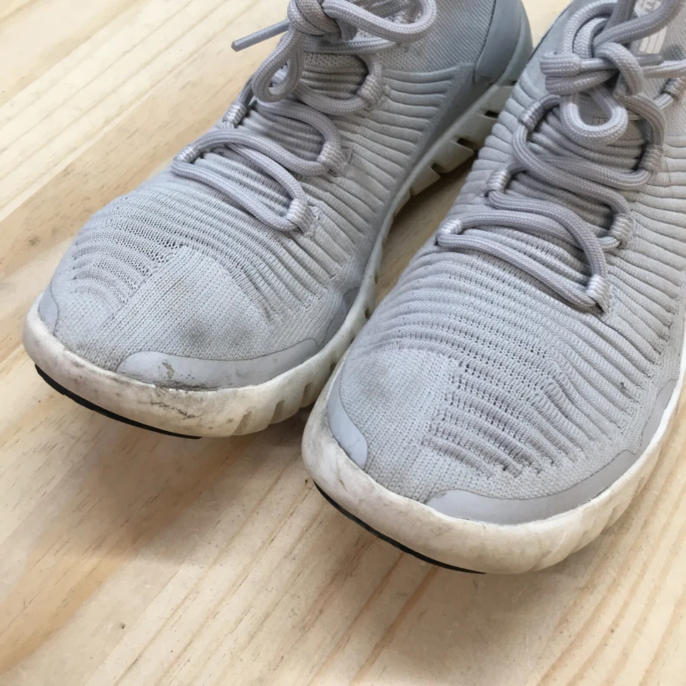 The North Face Zapatos Mujer 7.5 Oscilado Trail Running Tenis Gris NF0A46C4 Foto 4 de 4