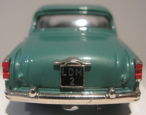 Lansdowne Models 1:43 LDM 2 Met Green 1957 Vauxhall Cresta E Series - Picture 9 of 13