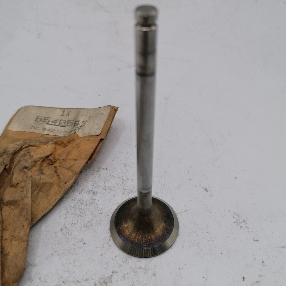 VALVOLA ASPIRAZIONE FORD MONDEO ESCORT XR3 RS2000 FIESTA XR2 1.6 1.8 2.0 6640543 Foto 3 de 4