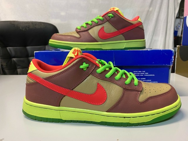 nike sb toxic avenger