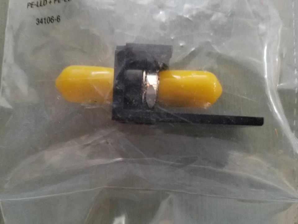 CMSTBL Panduit Module With One ST Multimode Fiber Optic Adapter - Image 3 of 3