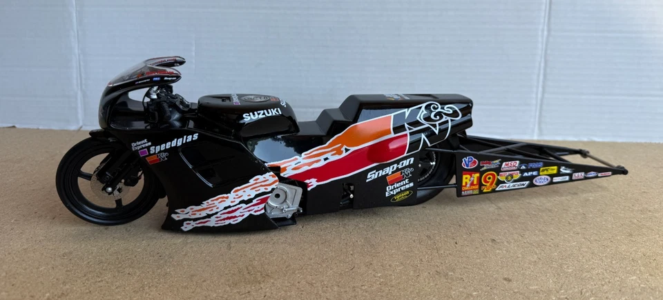Action 1:9 Scale Steve Johnson Pro Stock Motorcycle Limited Edition 1 of 2610 - Image 2 of 4
