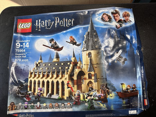 LEGO Harry Potter 75954 Hogwarts Great Hall Flood Damaged Dried Complete Set