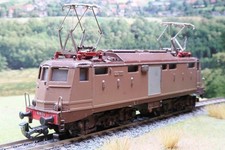 Märklin H0 3035 italienische E-Lok BR E424.103 FS Ep.III beige/braun 1. Version