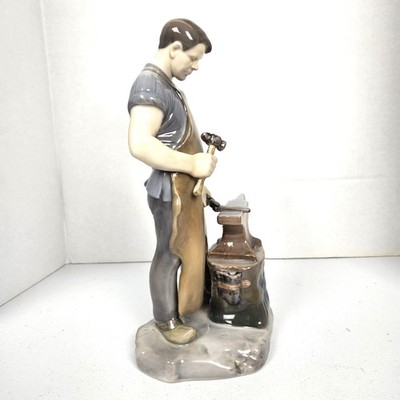 Bing & Grondahl B&G 2225 Blacksmith Figurine Axel Locher Denmark 11 1/4'' Mint