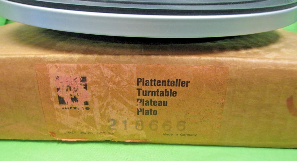 DUAL  1215 S TURNTABLE PLATTER WITH MAT & CENTER TRIM PT # 218-666 NEW IN BOX - Image 2 of 4