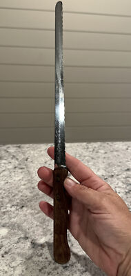 Vintage EKCO FLINT Stainless Vanadium No. 794 Bread Knife 9'' Blade.
