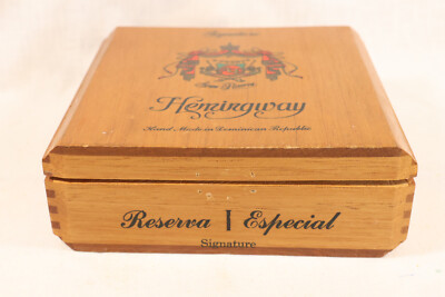 Vintage Hemingway Wood Cigar Box 7'' x 7'' Signature Reserva Especial Empty