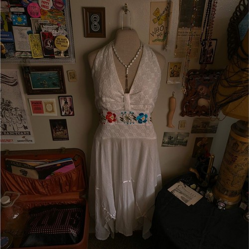 Vintage Embroidered Halter Dress Women's Medium White Mexican Handkerchief
