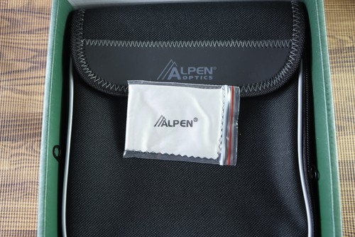 Alpen Optics Apex Waterproof Roof 8x56 Binoculars BAK4 PRISM #616 - Picture 5 of 13