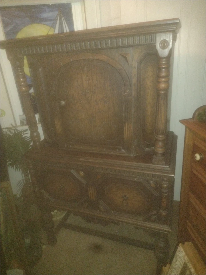 Jacobean Style Antique Cabinet. - Image 2 of 4