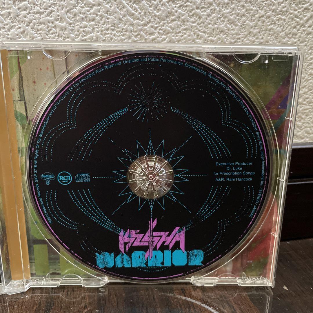 Kesha Warrior 直筆サイン入り CD Ke$ha – Warrior – 2 x CD (Album, Deluxe Edition, Limited