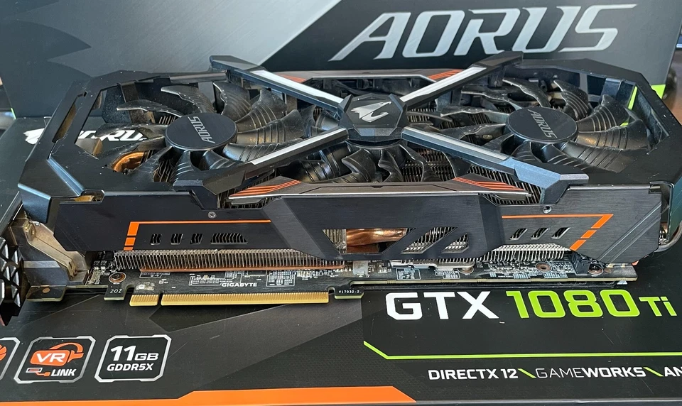 Gigabyte AORUS GeForce GTX 1080 Ti 11GB GDDR5X - Image 3 of 4