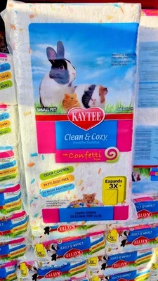 Kaytee Clean and Cozy Super Absorbent Paper Bedding for Cages - 24.6 Litre,... - Image 1 of 2