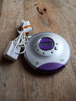 Vintage Durabrand Portable CD Player Discman CD-565 Tested w/ AC adapter 