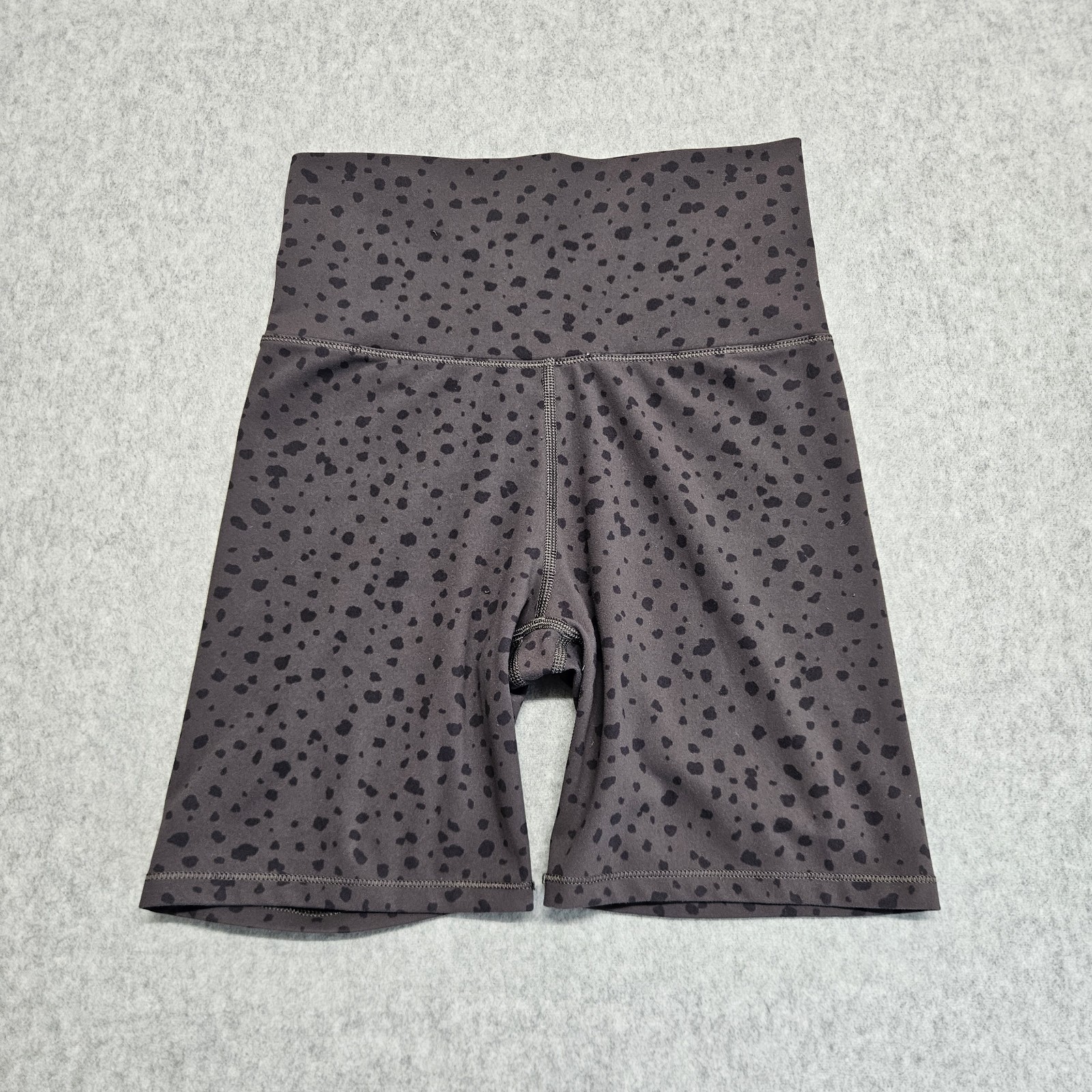 Vuori Biker Shorts  High Rise  Womens Small-image
