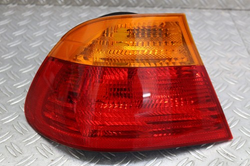 BMW E46  Rücklicht Heckleuchte links aussen  8364725