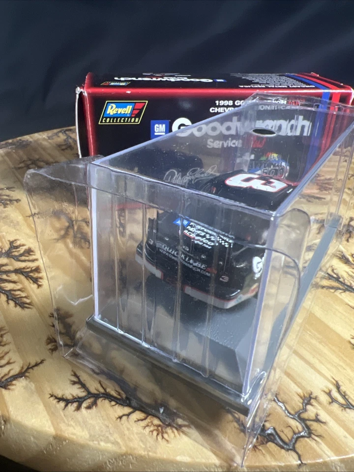 Dale Earnhardt #3 1998 GM Goodwrench Plus Revell 1:43 Diecast Model - Image 4 of 4