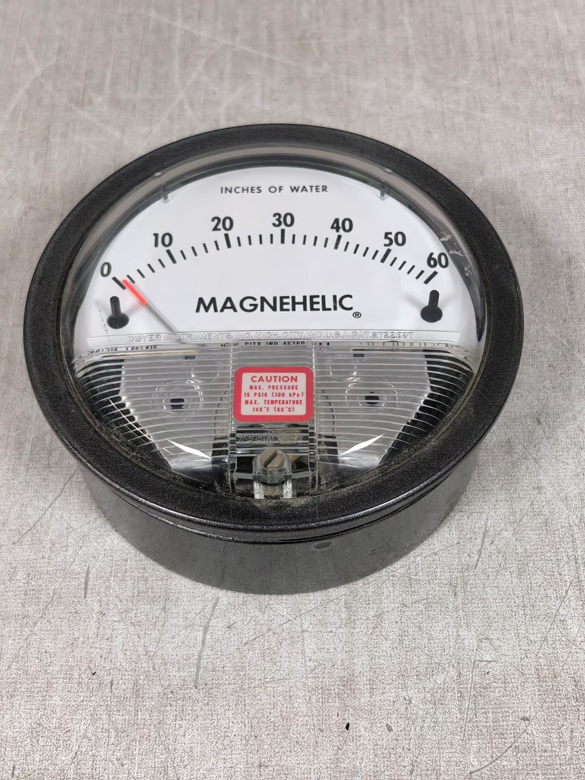 DWYER 2060C DWYER 2060C PRESSURE GAUGE 15PSIG 8
