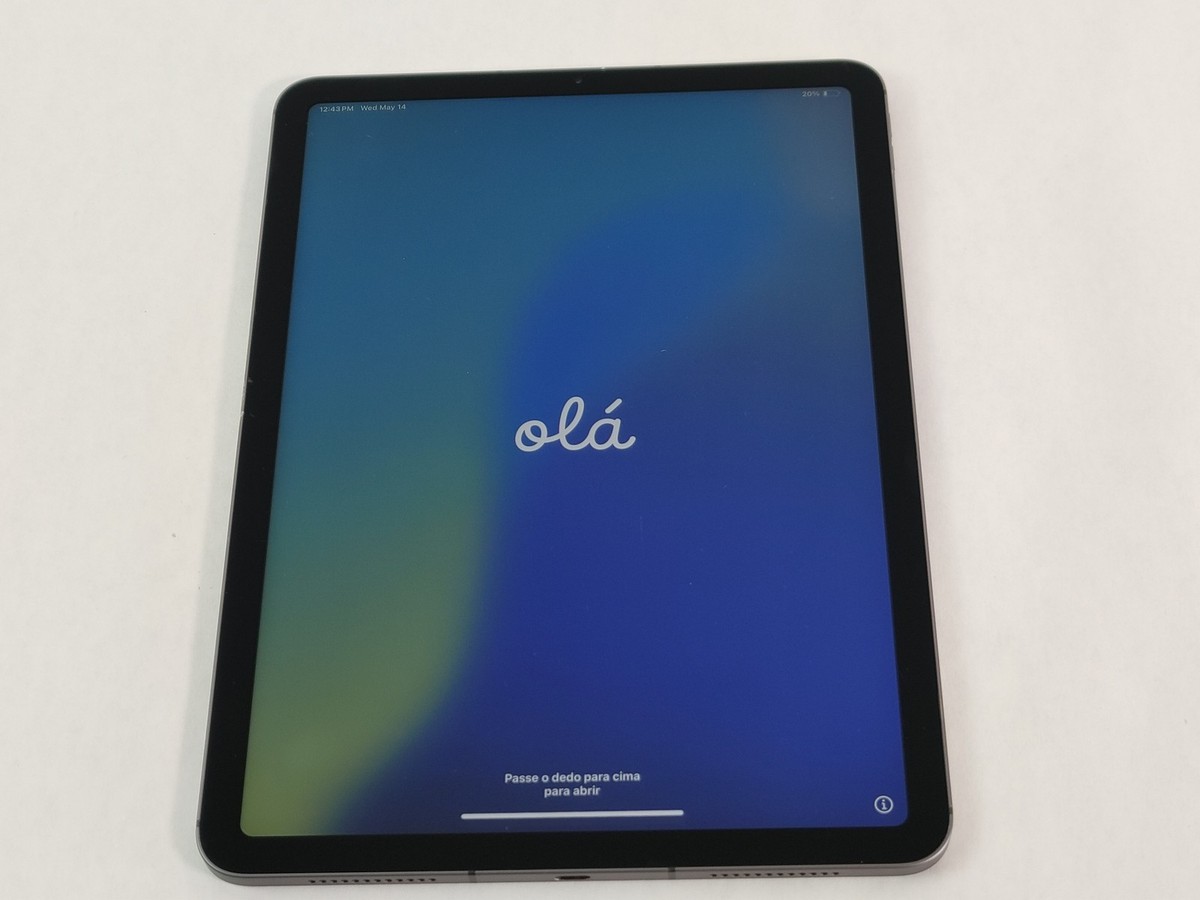 Apple iPad Air 4th Gen A2324 64 GB iOS 18.4.1 Space Gray