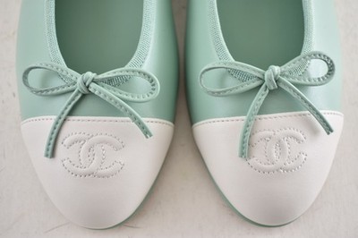 CHANEL ミントグリーン バレエシューズ　39 Chanel 26S Mint Green White Lambskin Leather CC Logo Ballet