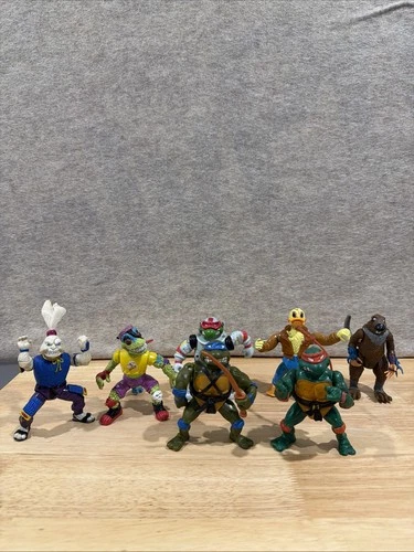 Lot of Seven (7) Vintage 80s 90s Teenage Mutant Ninja Turtles Action Figures Lot