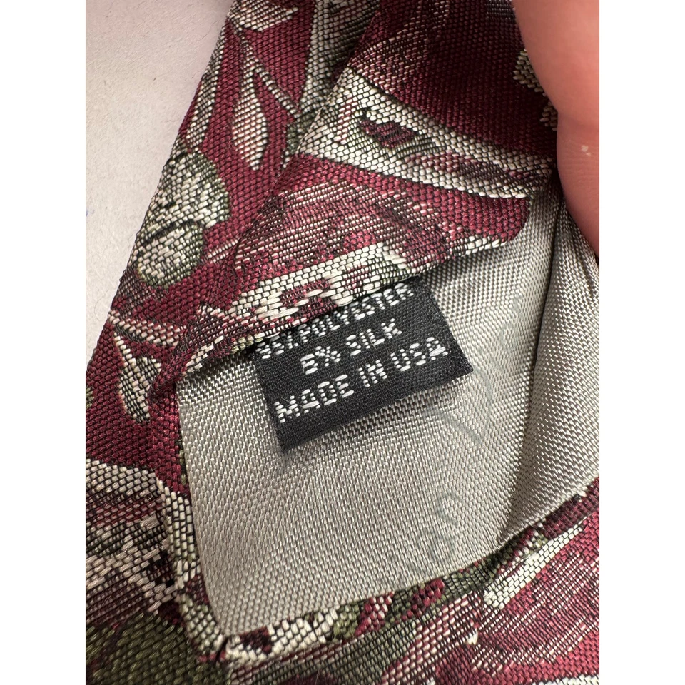 Corbata formal para hombre Christian Dior Monsieur roja floral poliéster mezcla seda Foto 2 de 4