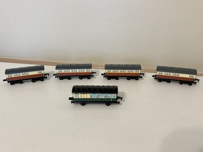 Ertl Thomas Tank Engine & Friends Railway Plastic Train Express Coach Lot x 5
