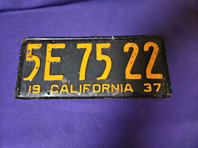 1937 California License Plate 5E 75 22