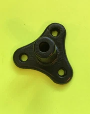 *USED* VINTAGE-UNBRANDED-HEAVY DUTY THREAD STAND BASE-5/16" OPENING-FREE SHIP