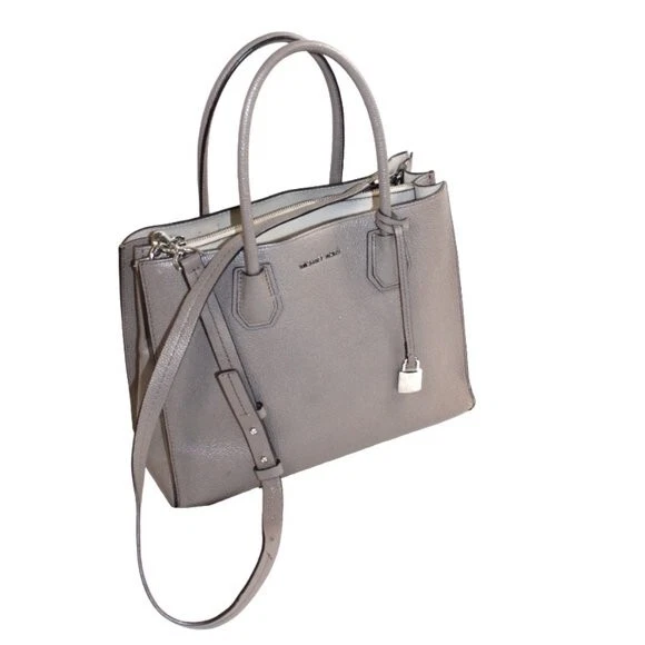 Cartera convertible Michael Kors Mercer de cuero gris Foto 2 de 4