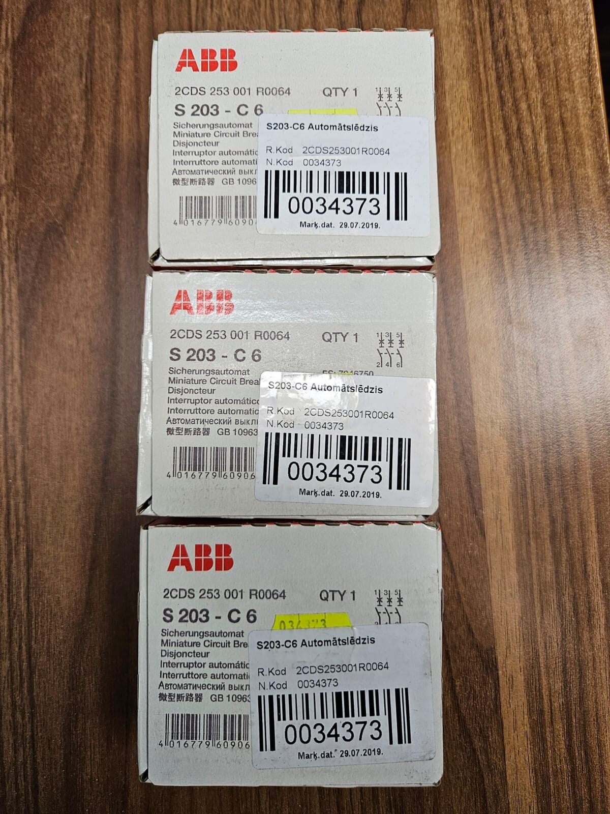 ABB 2CDS253001R0064 S203-C6 Miniature Circuit Breaker - 3P - C - 6 A | eBay