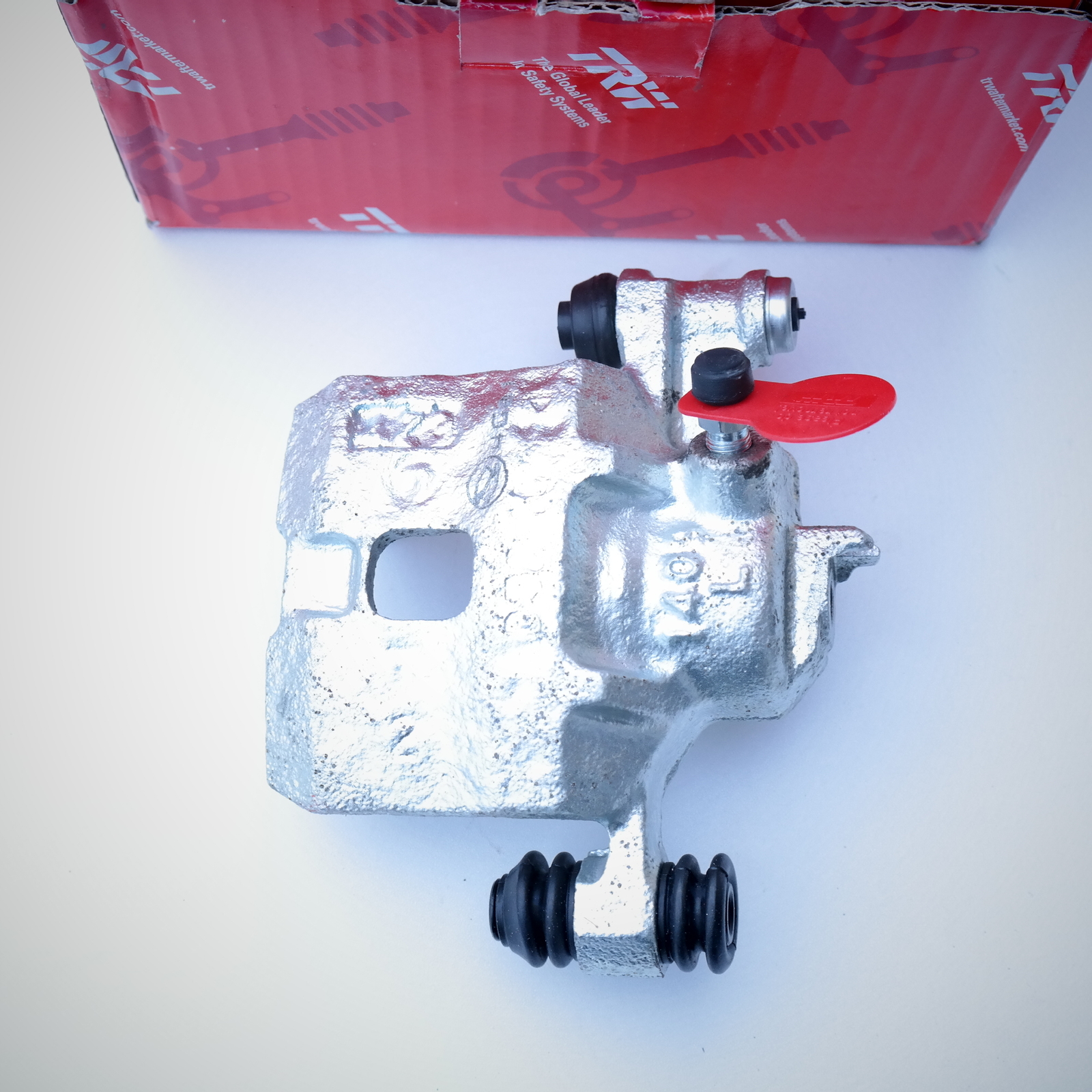 Etrier de frein TRW BHN501E arriere pour Subaru Legacy performance de freinage assuree