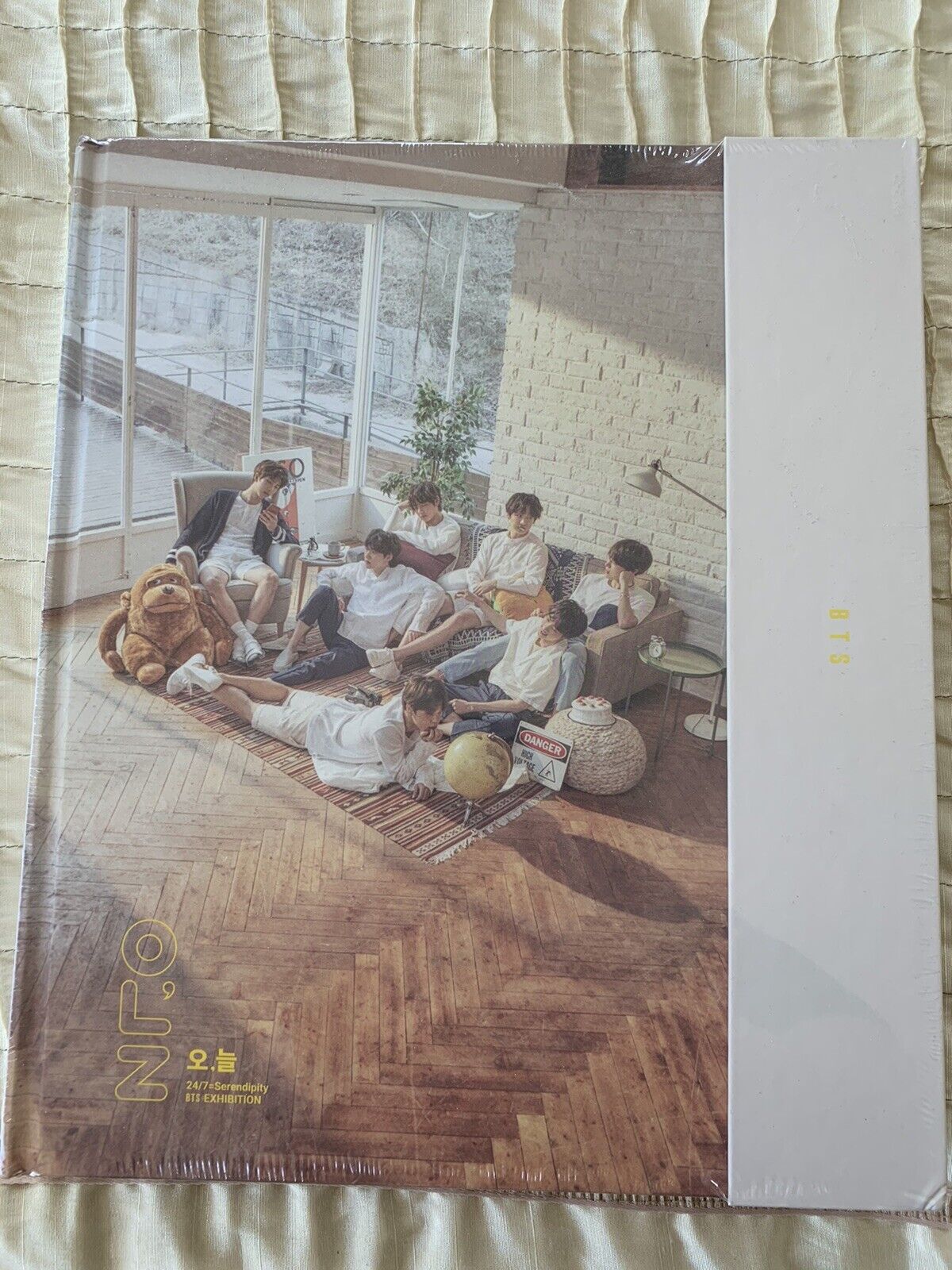 Sealed BTS Exhibition 24/7=Serendipity Photobook