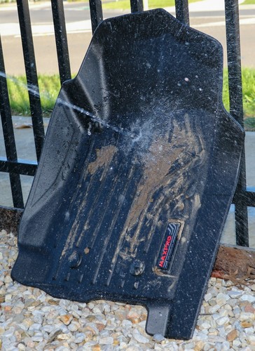 MaxPro Floor Mats 3D for Landcruiser 300 Series All Models 2021+ 1st and 2nd Row - Picture 9 of 11