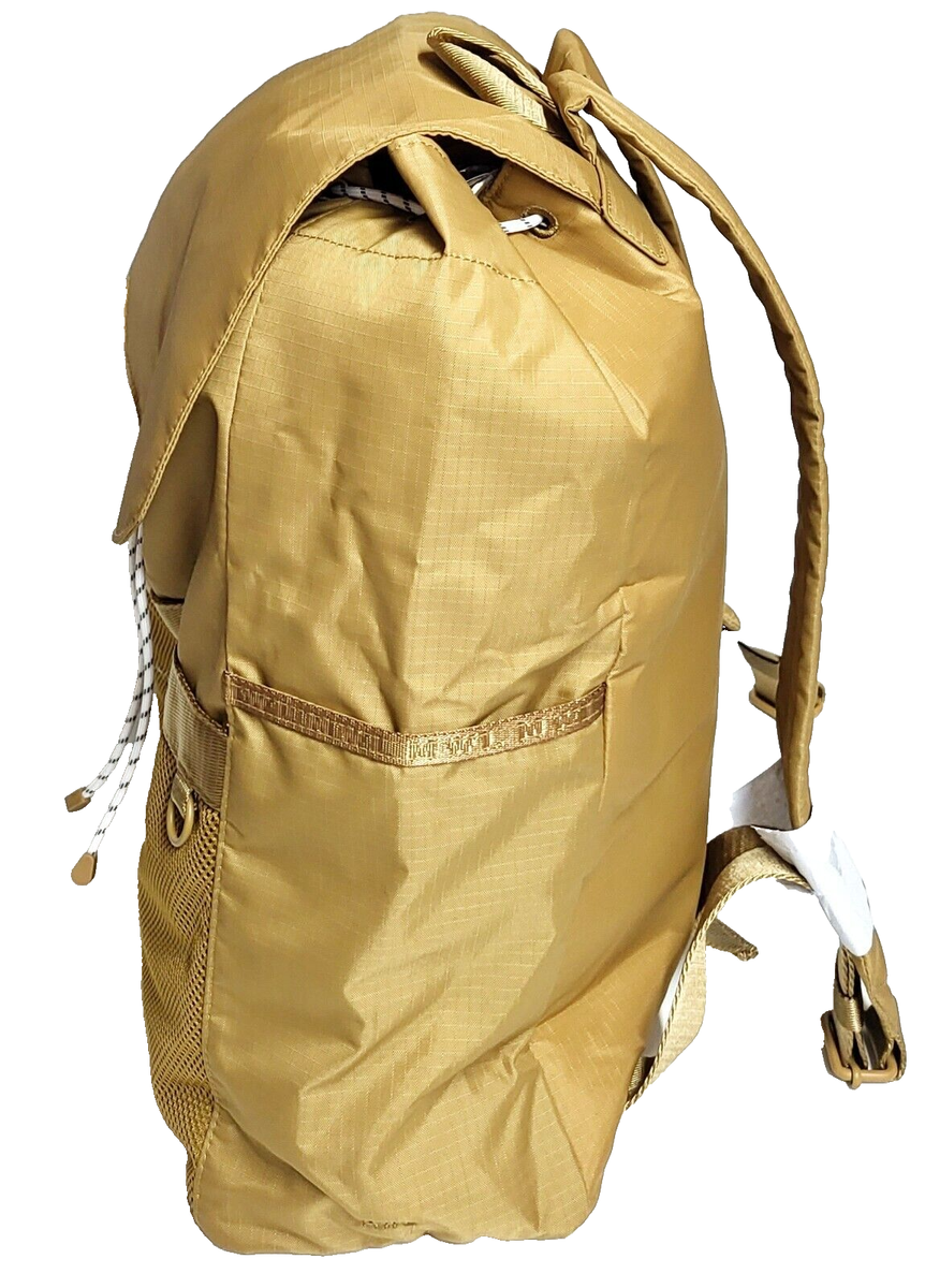Madewell Ripstop Nylon Backpack in Toffee display picture 1
