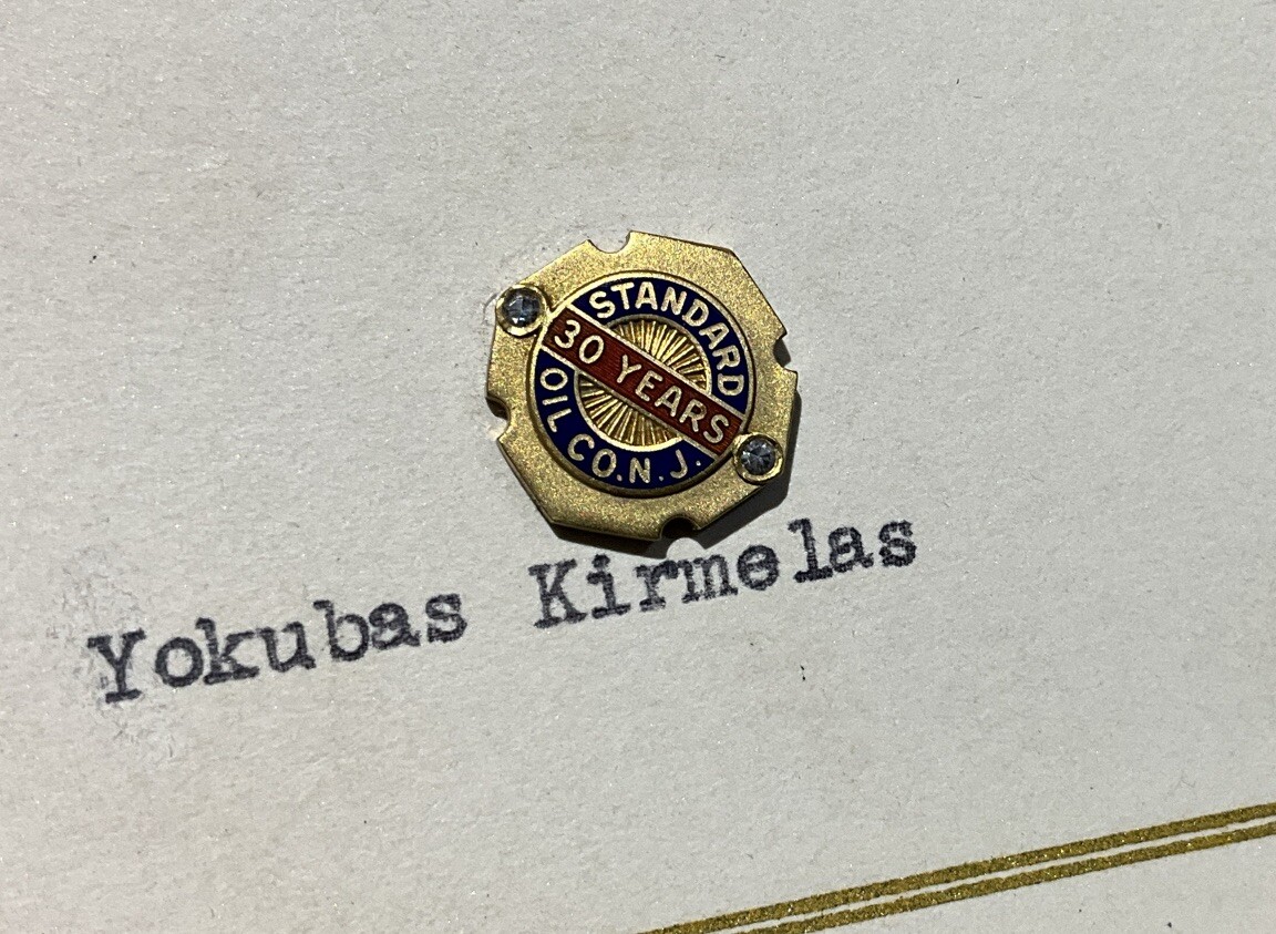 Badge épinglette Vintage ESSO – Pétrole Oil – Métal, Thème Transport