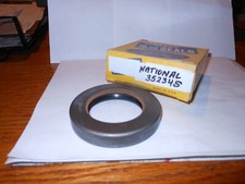 NATIONAL 35234S OIL SEAL ID 2.25"  OD 3.628" MADE IN USA NEW 475234N