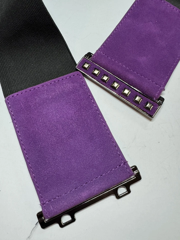 NINE WEST GAMUZA MORADA Y ELÁSTICA, TALLA M-L, TALLA AJUSTABLE, NUEVO SIN ETIQUETAS+++ Foto 3 de 4