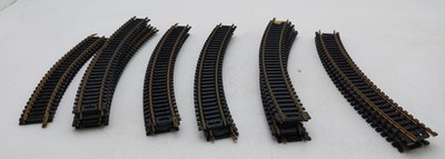Atlas 0532 HO Scale Code 83 Nickel Silver 9'' & 7'' Radius Curved Track [21] EX