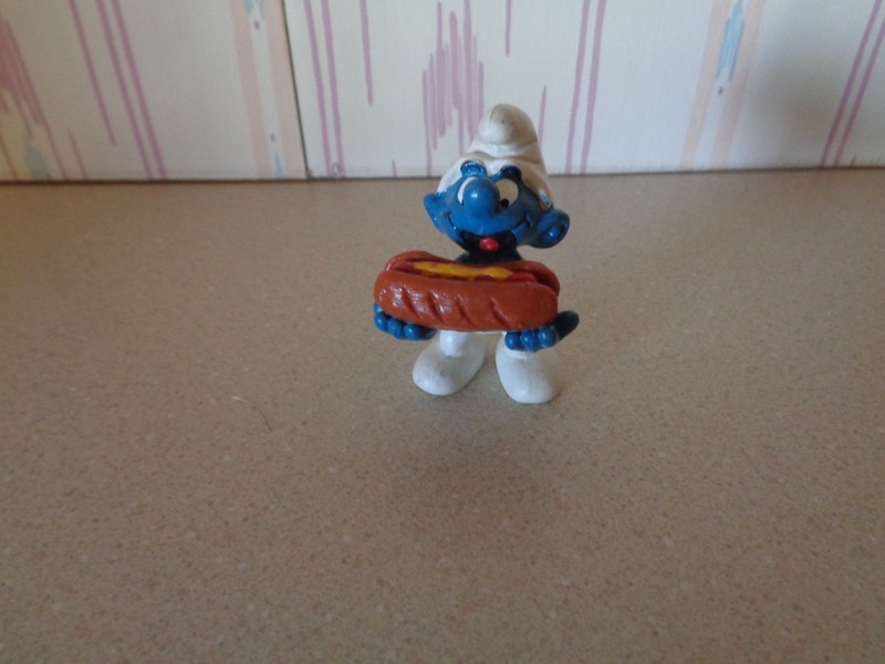 1983 Hotdog Smurf PVC Figure by Schleich Vintage