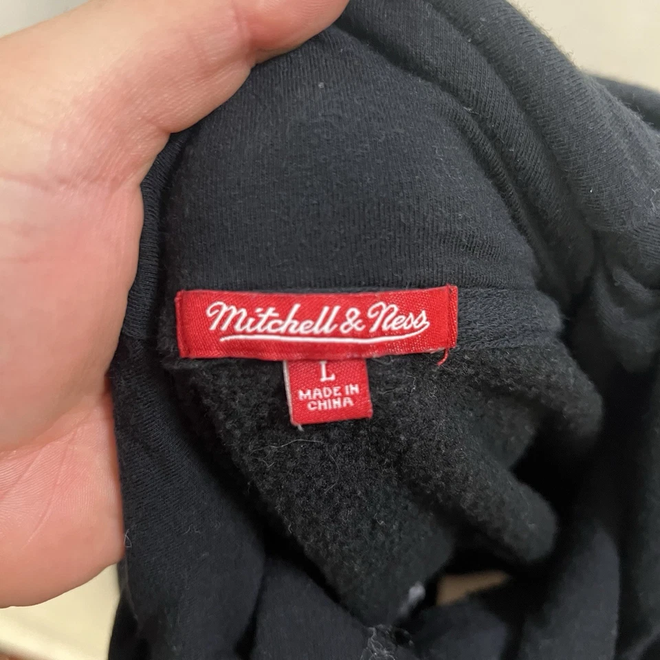 Mitchell & Ness MLS Seattle Sounders Hoodie Men's Size Large Black Pullover - Image 3 of 4